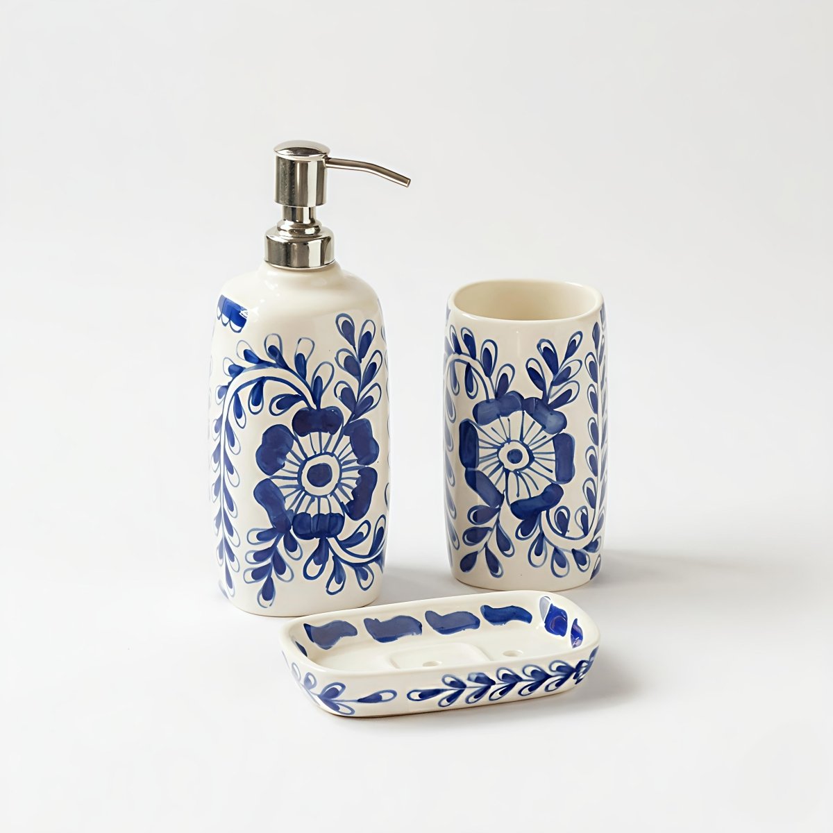 Kumud Neel - Neelambara Blue Pottery Neelambara   Kumud Neel - Neelambara